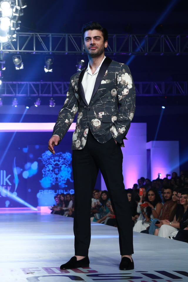 2015 Sunsilk REPUBLIC BY OMAR FAROOQ AT COLLECTION PFDC Latest