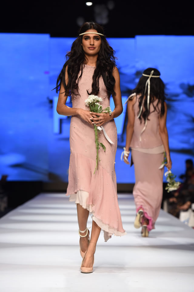 Sadaf Malaterre Telenor Fashion Pakistan Week collection 2015 Picture gallery
