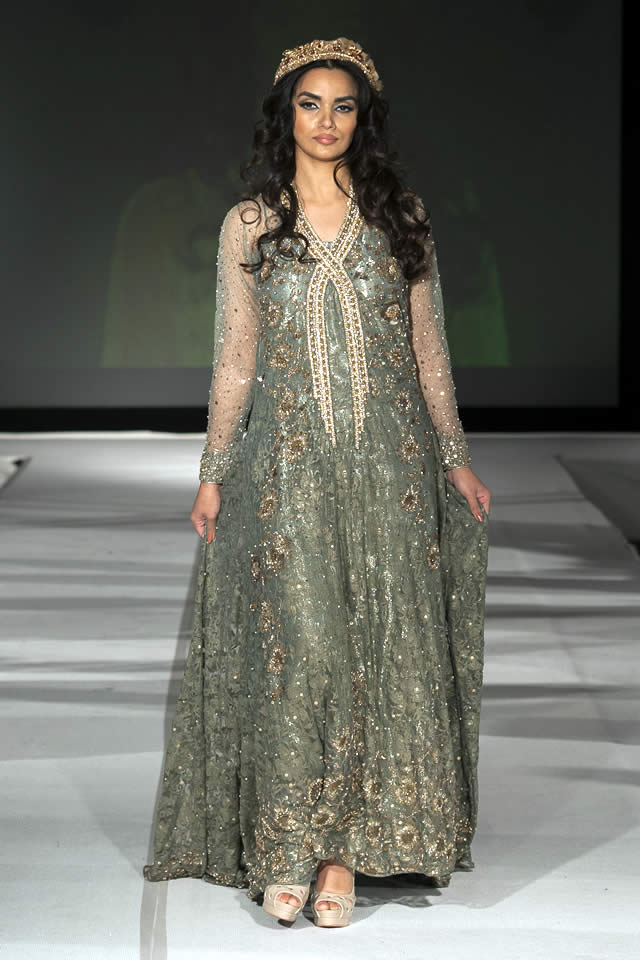 Fashion Designer Saira Rizwan Dresses Pakistan Fashion Extravaganza London 2015