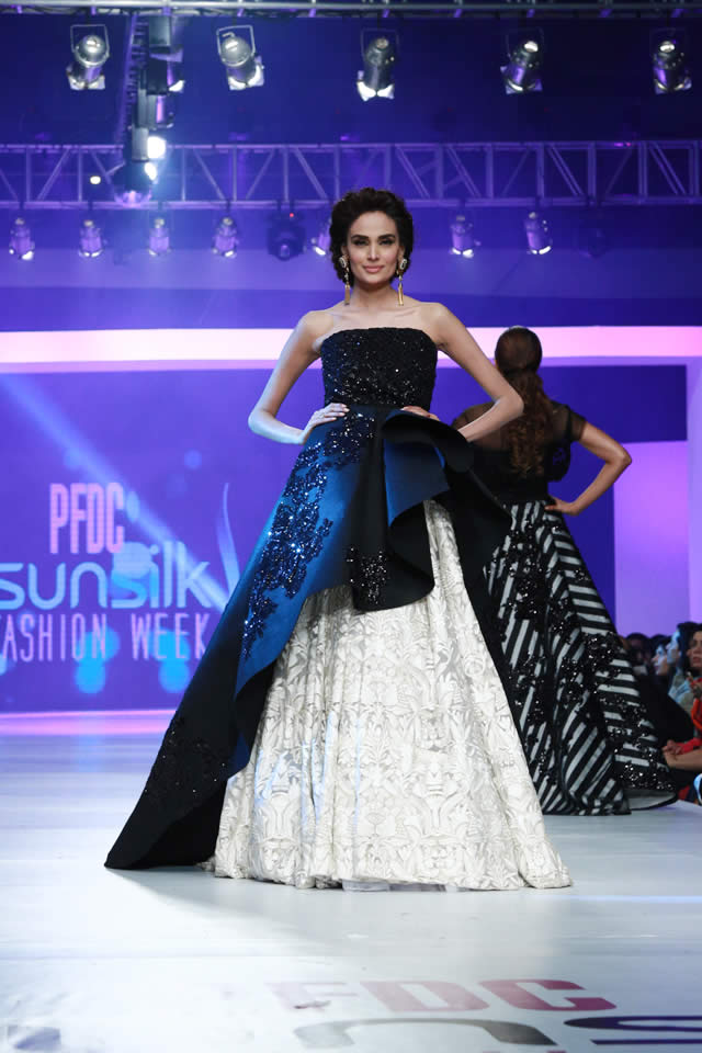 2015 PFDC Sunsilk Fashion Week Sana Safinaz Collection Photos