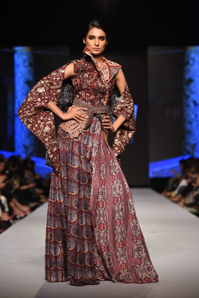 Telenor Fashion Pakistan Week Shamaeel Ansari Collection Pics