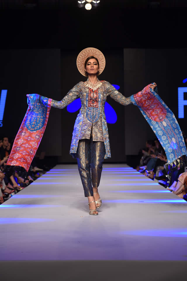 2015 Telenor Fashion Pakistan Week Shamaeel Ansari Collection Photo Gallery