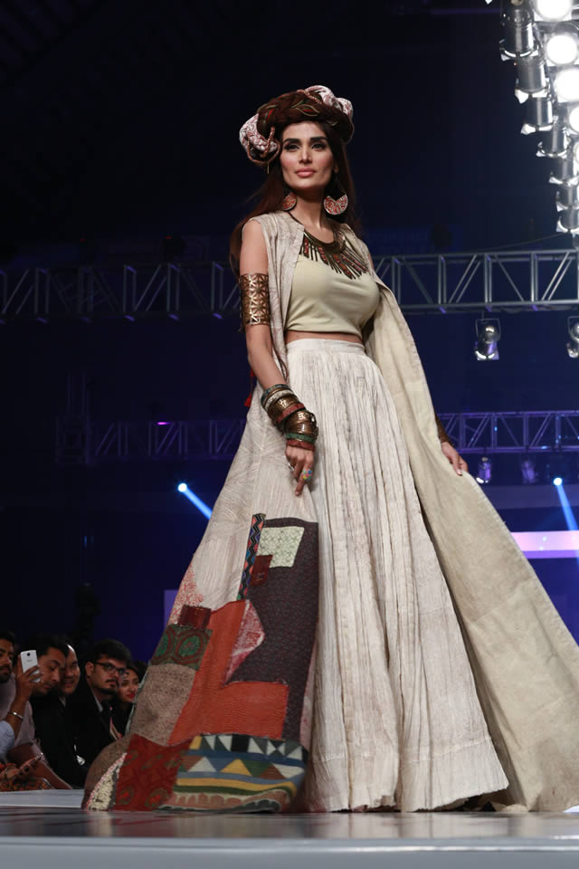 2015 PFDC Sunsilk Fashion Week Shubinak Dresses Photos