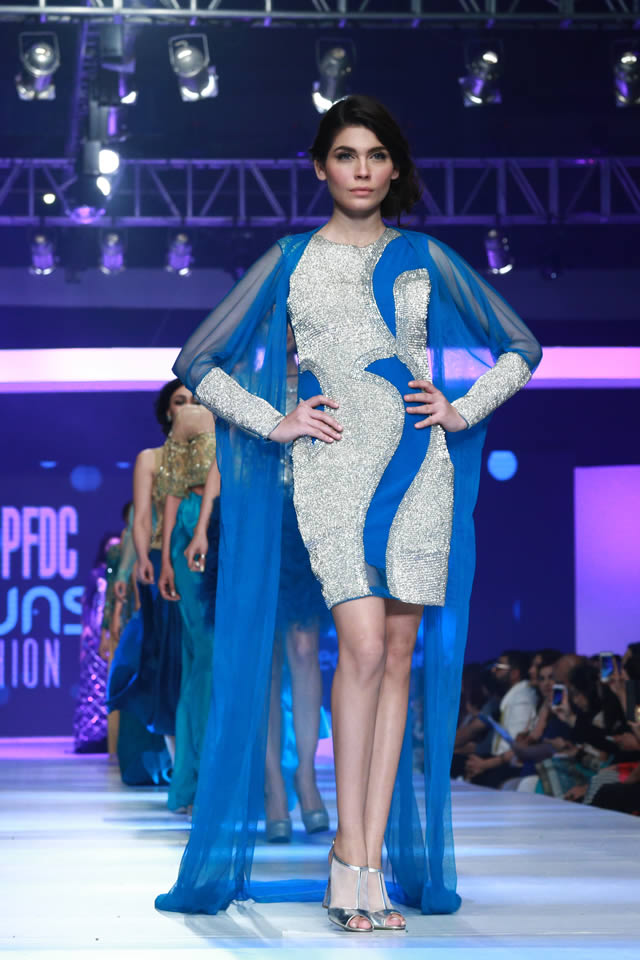 PFDC Sunsilk Fashion Week 2015 Syeda Amera Formal Dresses Pics