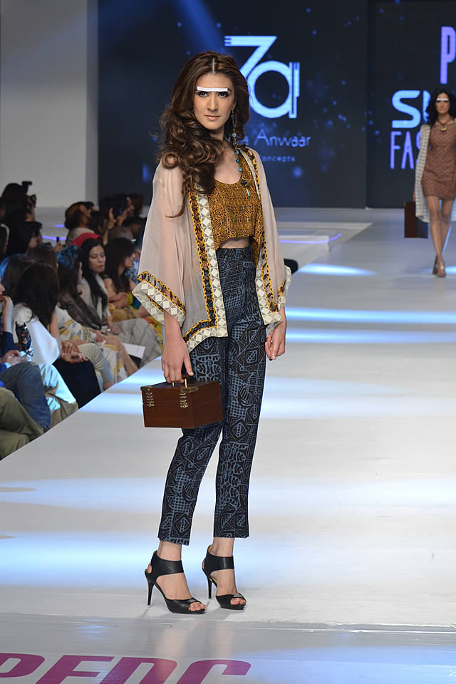 Zonia Anwaar PFDC Sunsilk Fashion Week Collection 2015