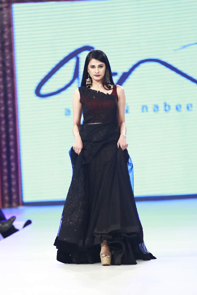Asifa and Nabeel Dresses at Shaan e Pakistan 2016