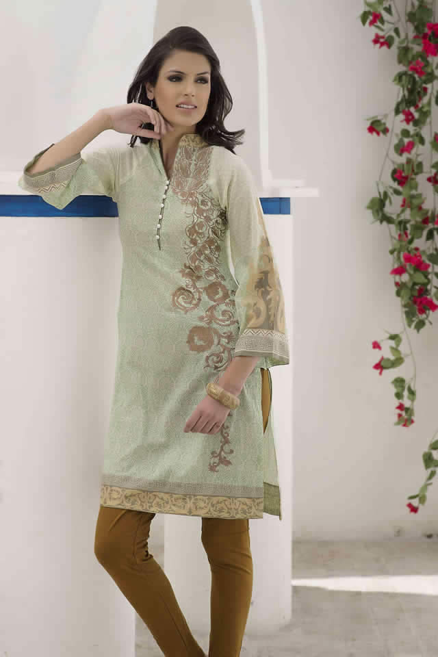 2016 Lala Mashaal Embroidered Kurtis collection Pictures