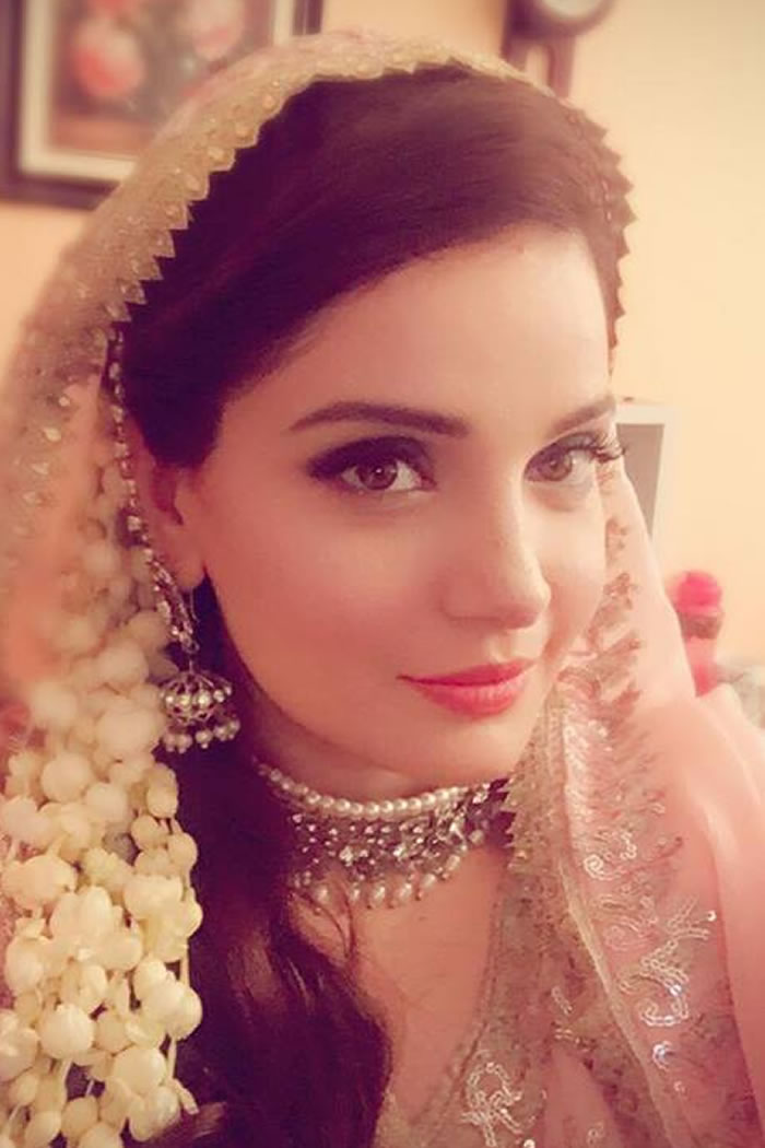 Armeena Rana Khan Got Engaged