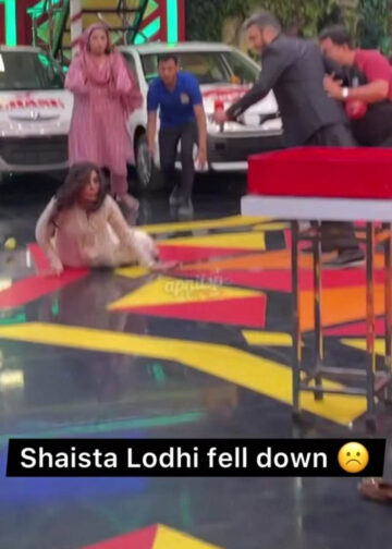 Oops! Adnan Siddiqui Pushed and Shaista Lodhi Fell On the Set of Jeeto Pakistan